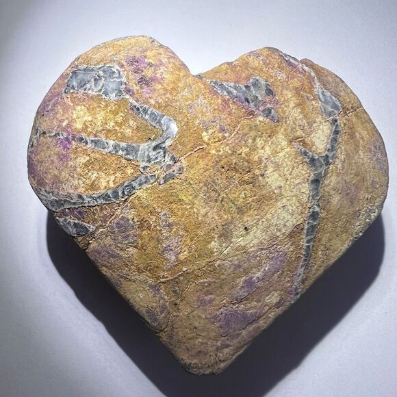 Natural Raw Purpurite‎ Heart Carving (5) - Picture 5 of 9